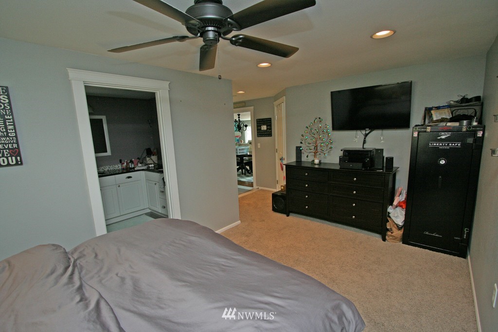 1202 East Racine Street Bellingham, WA 98229 - Photo 10 of 25 Gallery Image 10