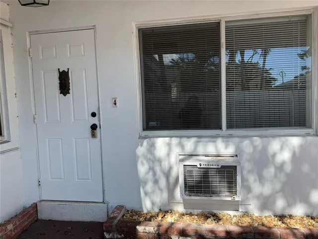 $1,650 | 1219 Northeast 14th Avenue, Unit 4, Fort Lauderdale, FL 33304