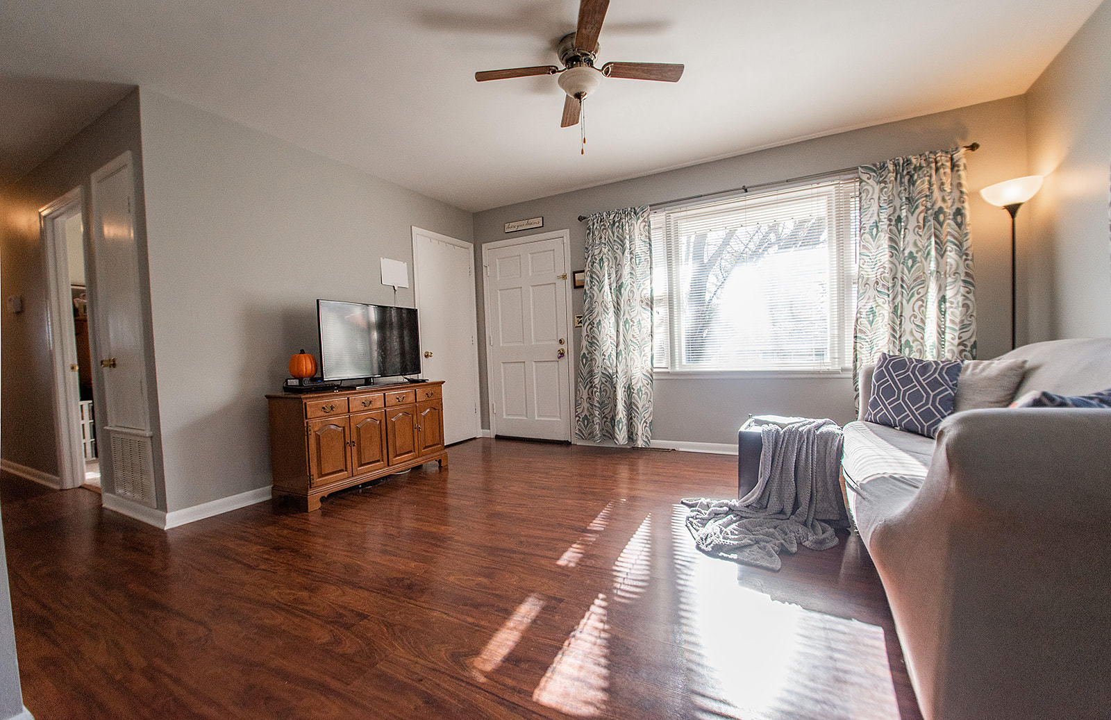 549 Holiday Road Vinton, VA 24179 - Photo 17 of 30 a living room with furniture and a flat screen tv