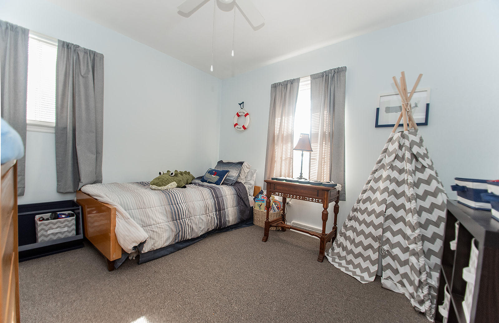 549 Holiday Road Vinton, VA 24179 - Photo 24 of 30 a bedroom with bed and a window