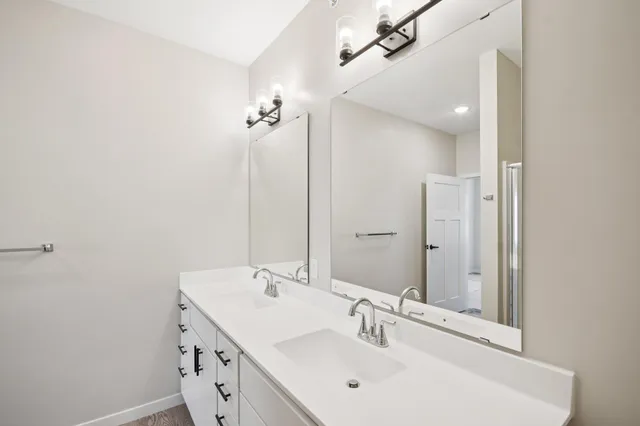 $2,595 | 4750 Ironwood Circle, Medina, MN 55359