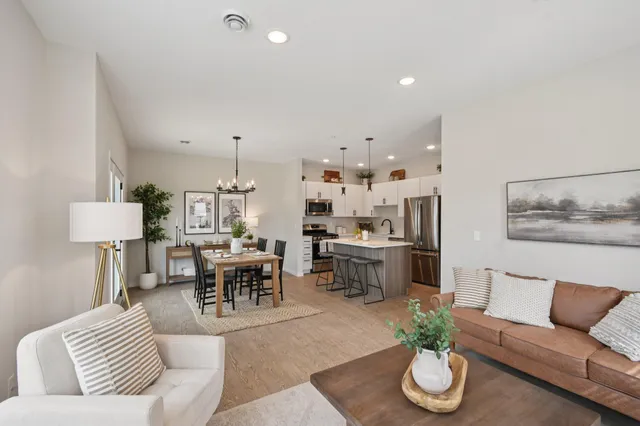 $2,595 | 4750 Ironwood Circle, Medina, MN 55359