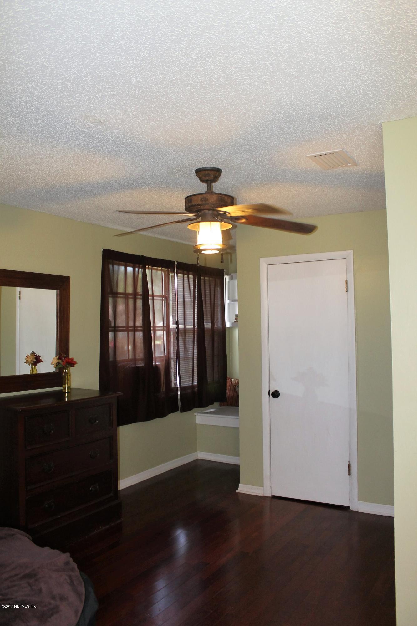 4737 Pinewood Road Jacksonville, FL 32210 - Photo 8 of 15 Master