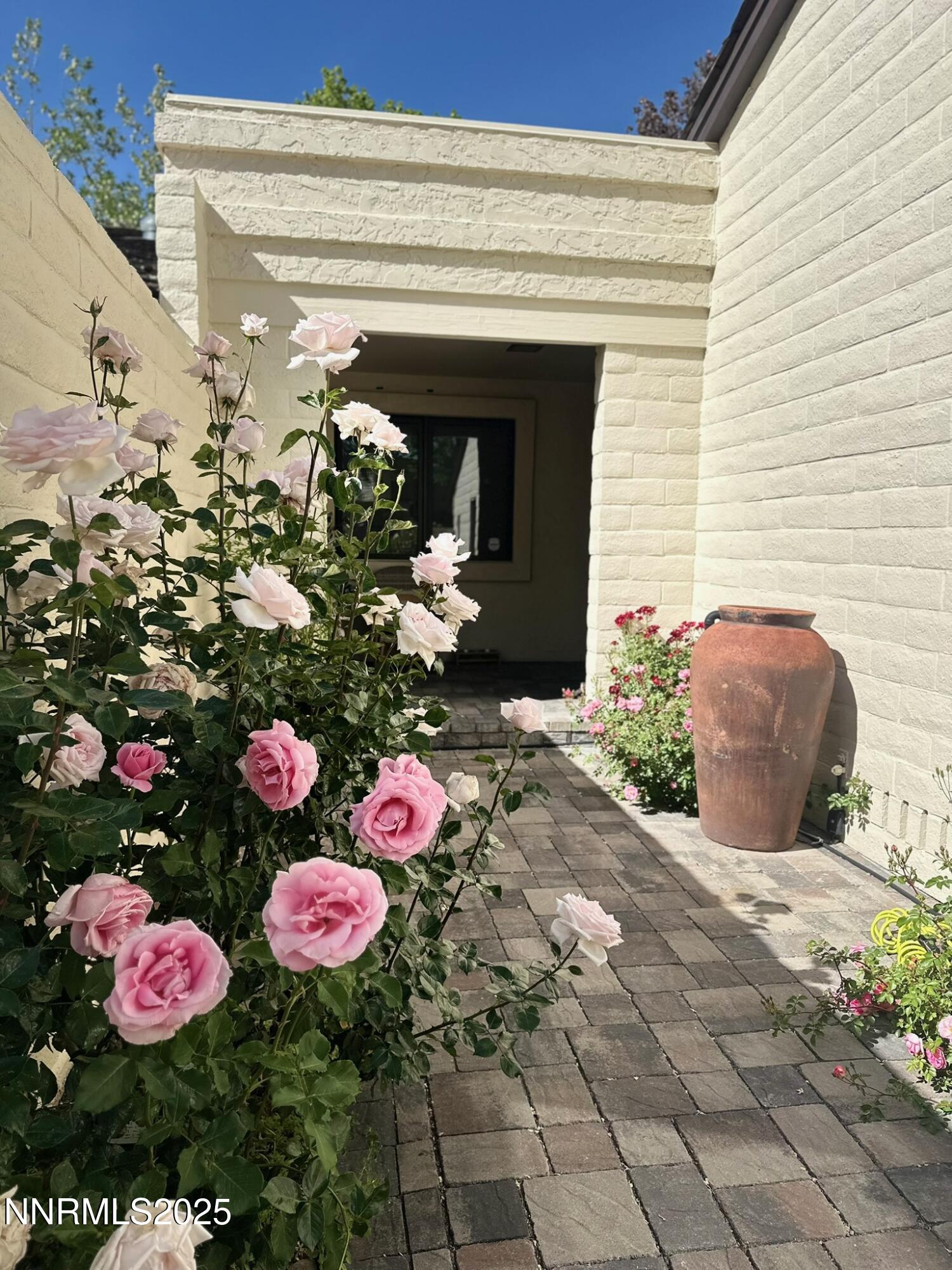 5012 Lakeridge Terrace East Reno, NV 89509 - Photo 48 of 49 a front view of a house