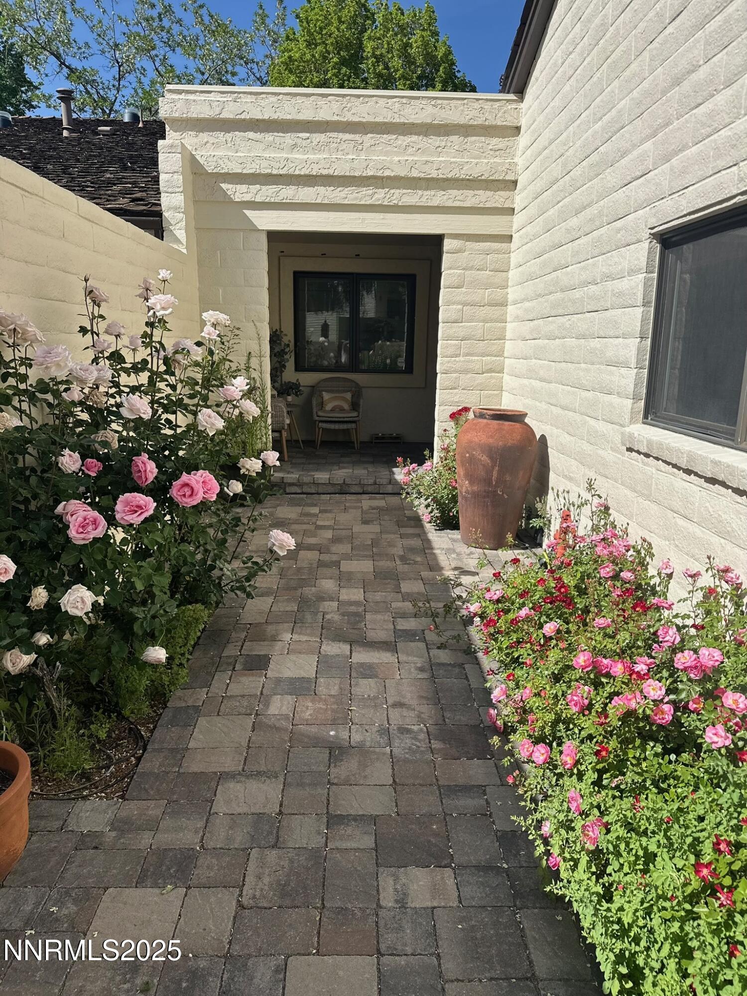 5012 Lakeridge Terrace East Reno, NV 89509 - Photo 49 of 49 a front view of a house with a garden