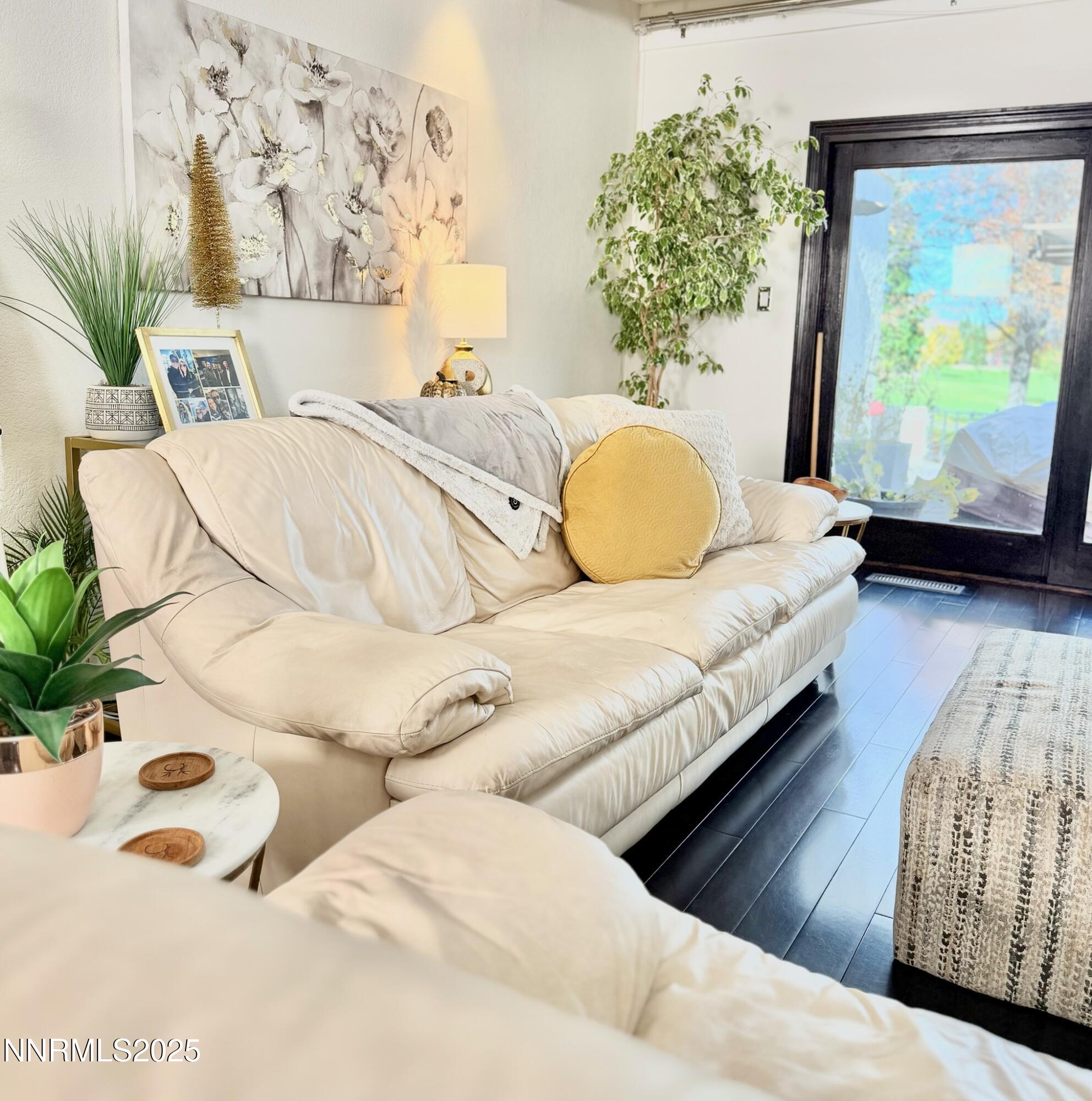 5012 Lakeridge Terrace East Reno, NV 89509 - Photo 10 of 49 a bedroom with a bed and a window