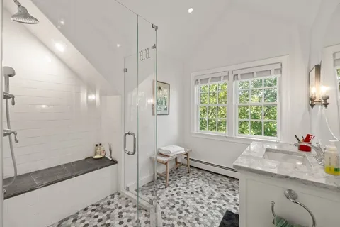 $3,100,000 | 535 Washington Street, Duxbury, MA 02332