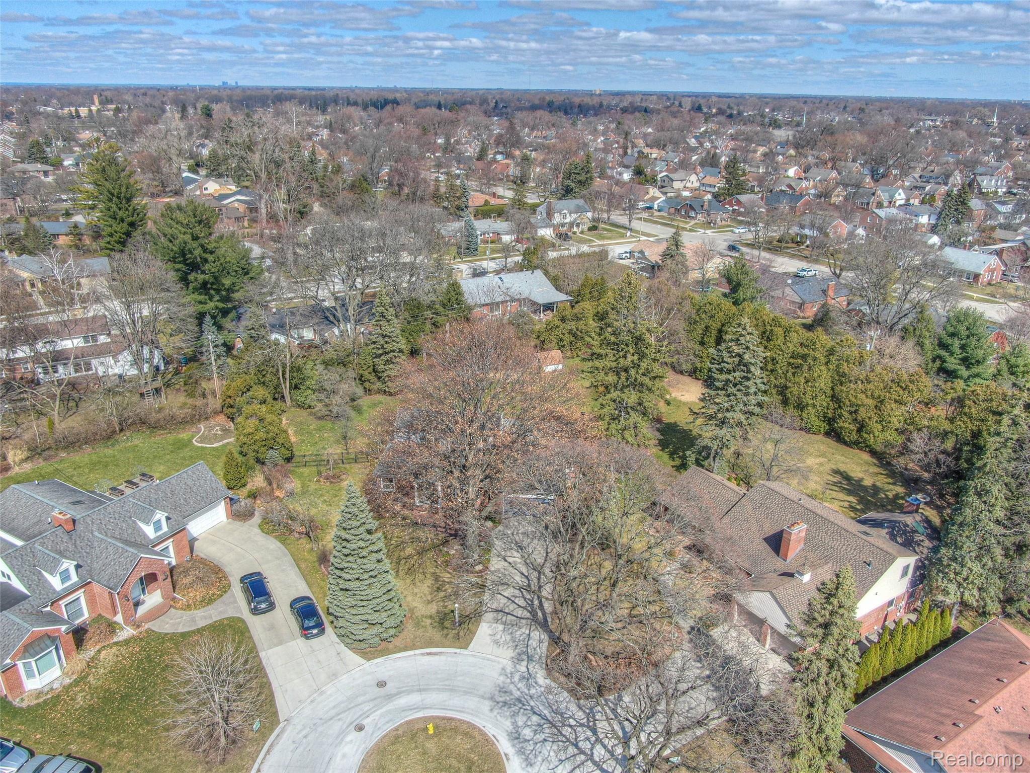 6 Ridgemont Court Dearborn, MI 48124 - Photo 26 of 54 -13.jpg