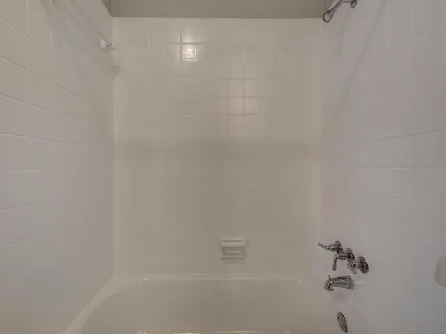 $1,195 | 304 East 33rd Street, Unit 26, Austin, TX 78705