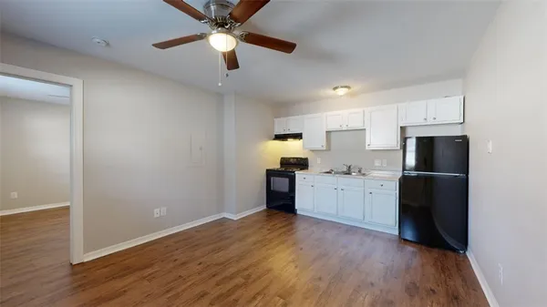 $700 | 500 Foch Street, Unit 7, Bryan, TX 77801