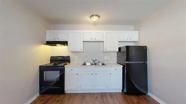 $700 | 500 Foch Street, Unit 7, Bryan, TX 77801