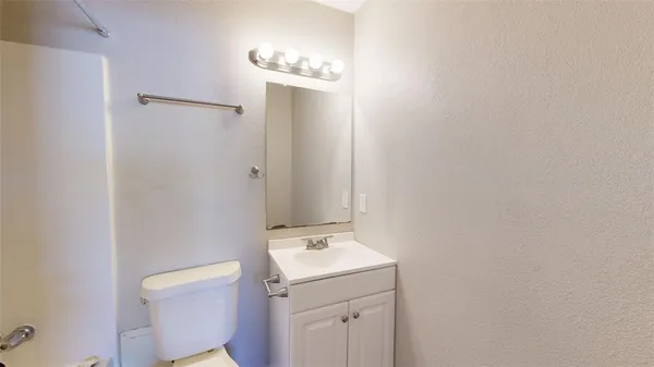 $700 | 500 Foch Street, Unit 7, Bryan, TX 77801
