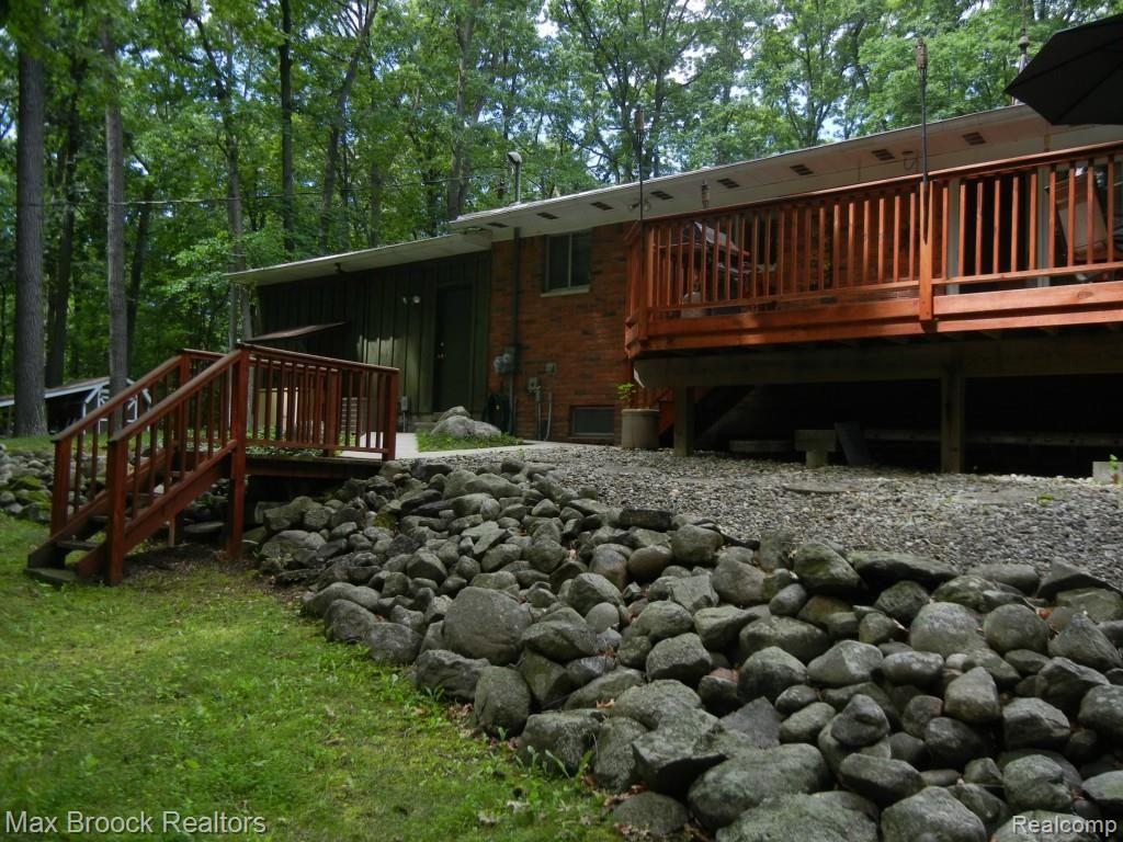 10400 Ellis Road Clarkston, MI 48348 - Photo 34 of 46 DSCN3522.jpg