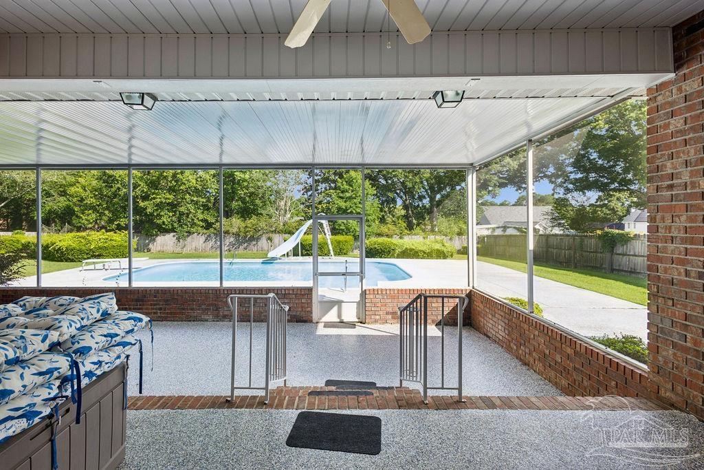 1513 Kings Road Cantonment, FL 32533 - Photo 24 of 33