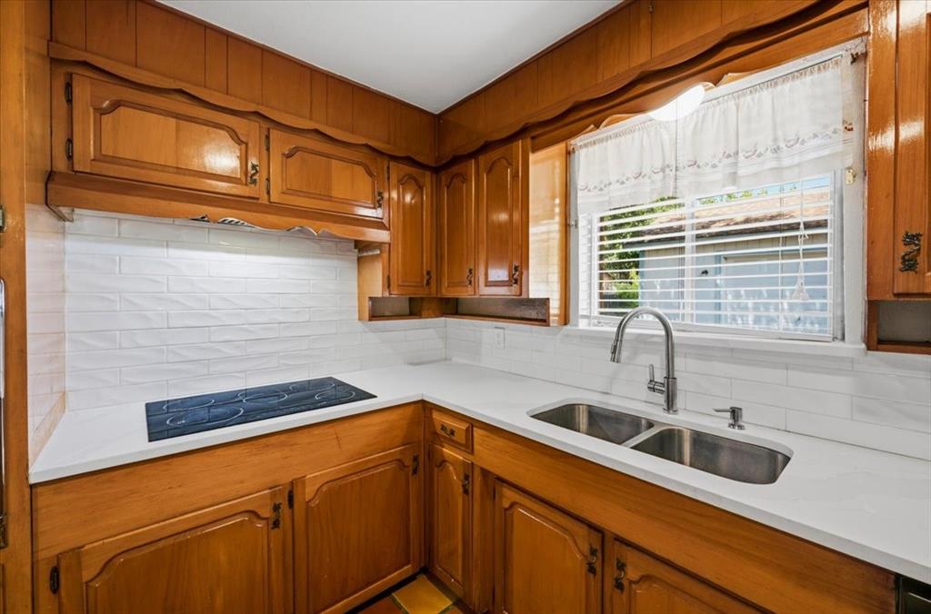 6920 Valhalla Road Fort Worth, TX 76116 - Photo 14 of 27