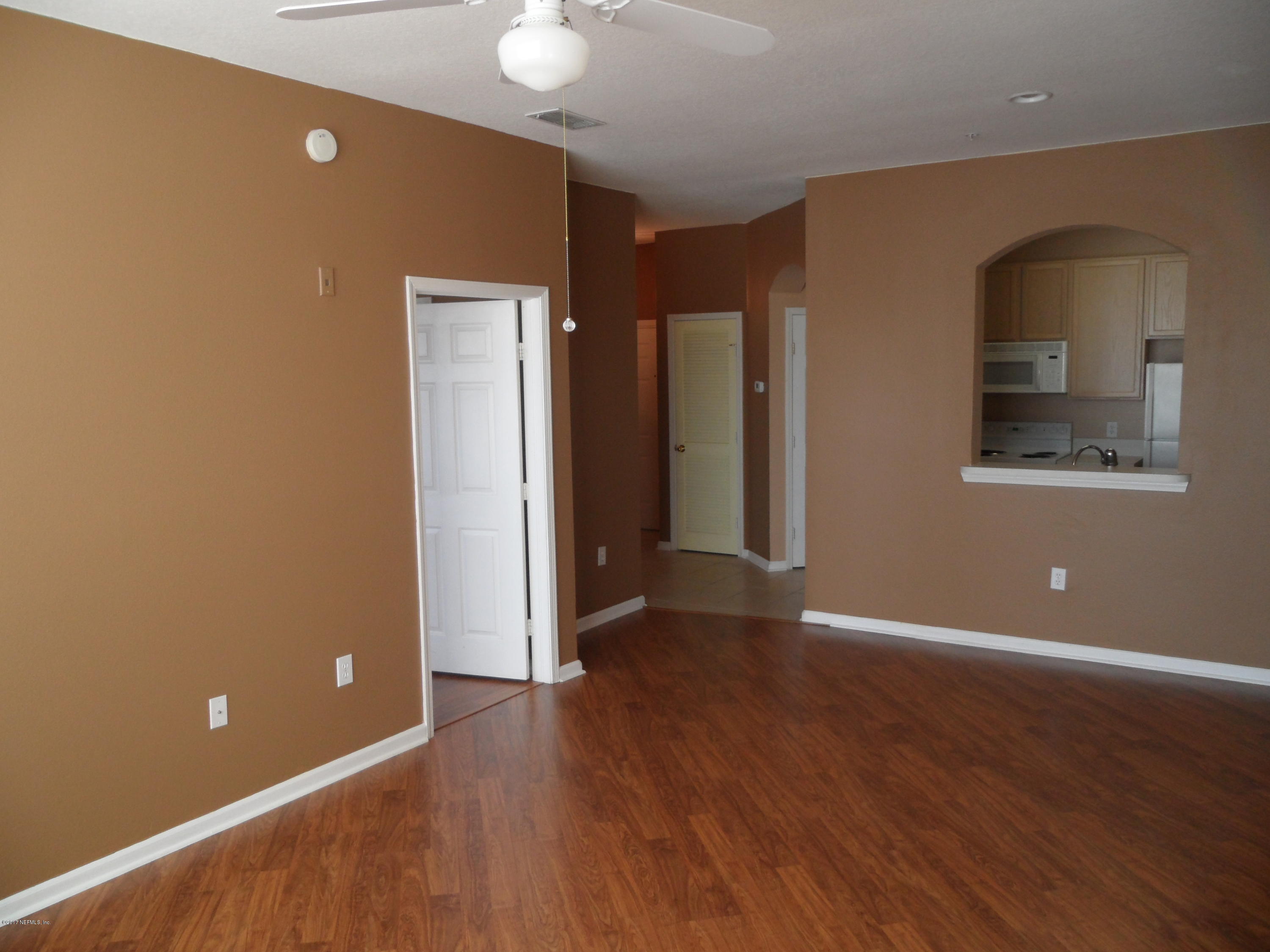 10550 Baymeadows Road, Unit 427 Jacksonville, FL 32256 - Photo 5 of 34 SAM_1678