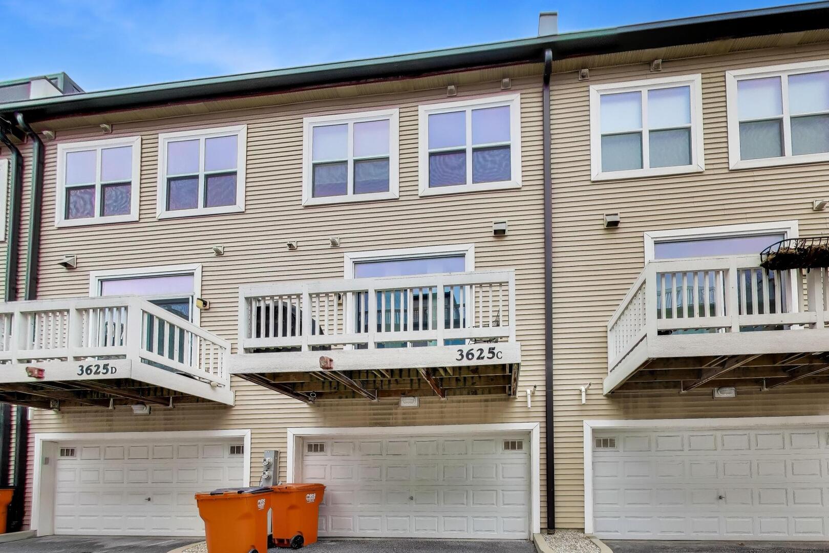 3625 South Morgan Street, Unit C Chicago, IL 60609 - Photo 36 of 44 a view of a brick building with many windows