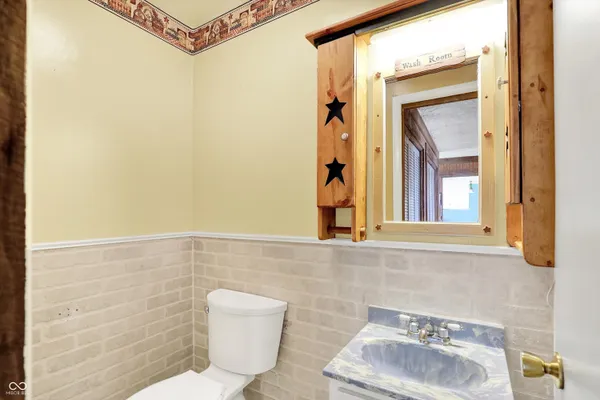 $225,000 | 122 Edgewood Drive, Bedford, IN 47421