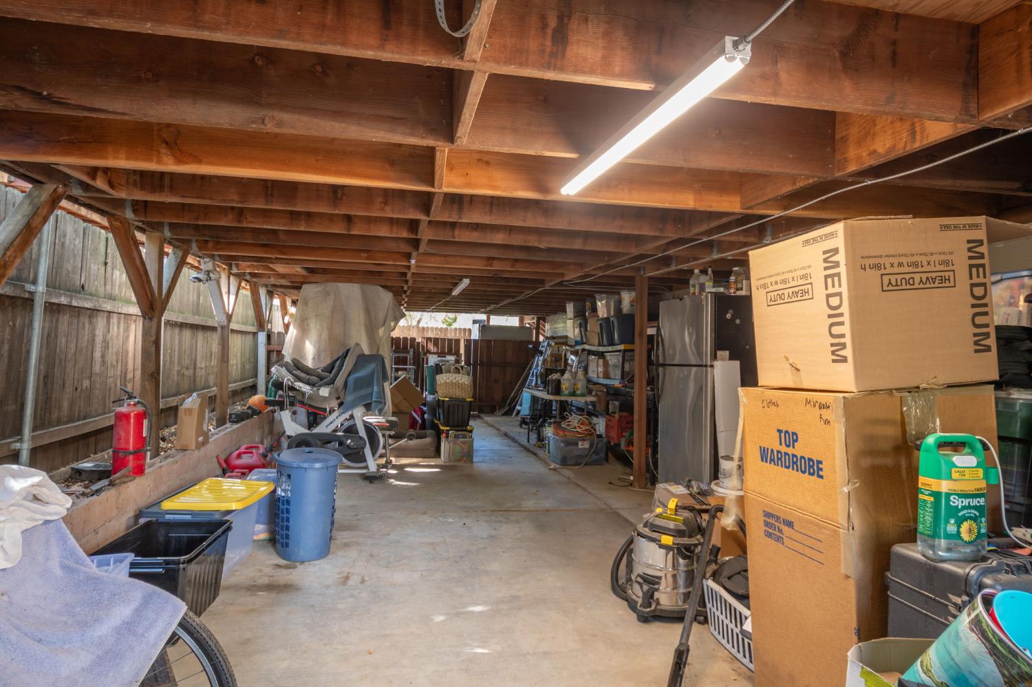 15663 Ojai Road Santa Paula, CA 93060 - Photo 30 of 47 a view of storage and utility room