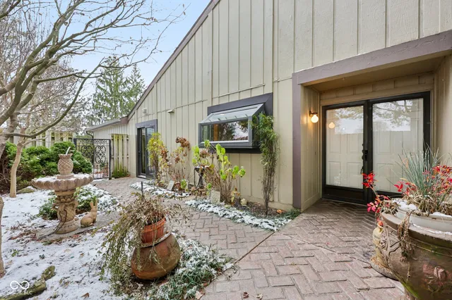 $215,000 | 5174 Greensview Way, Avon, IN 46123