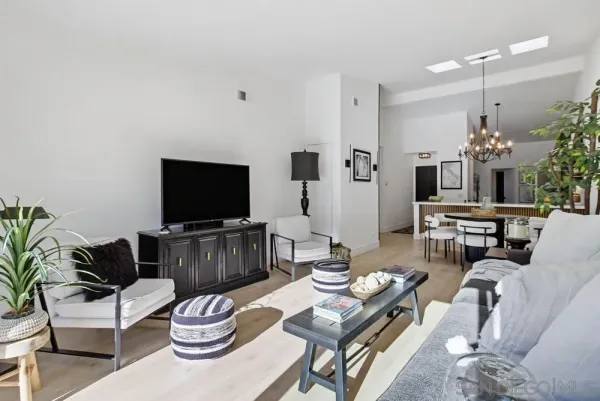 $775,000 | 12795 Via Moura, San Diego, CA 92128