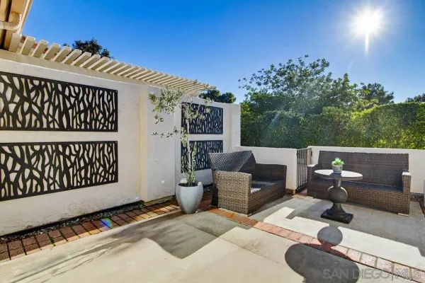 $775,000 | 12795 Via Moura, San Diego, CA 92128