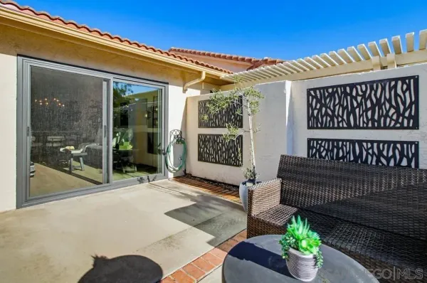 $775,000 | 12795 Via Moura, San Diego, CA 92128