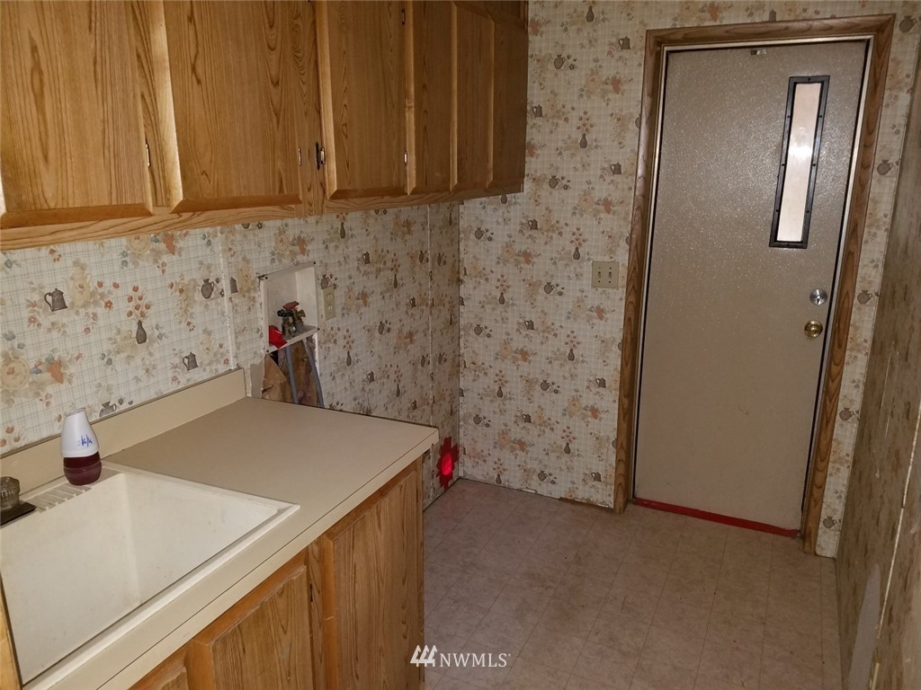 1010 East Mikkelsen Road Shelton, WA 98584 - Photo 14 of 16