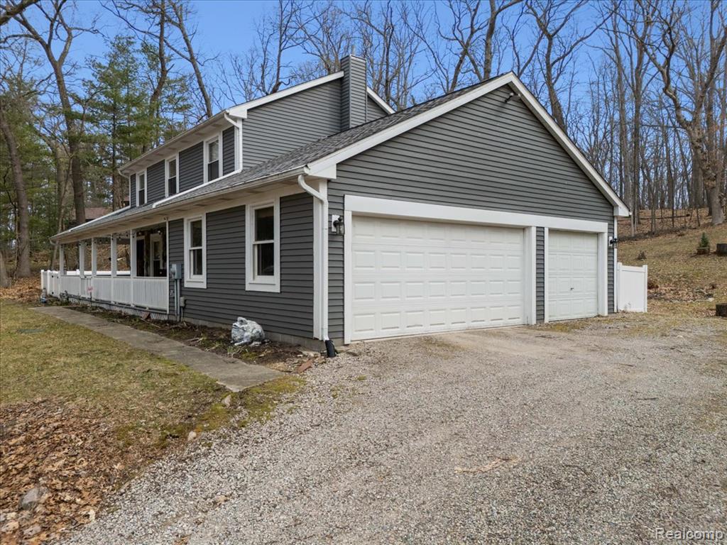 2477 Spruce Ridge Howell, MI 48855 - Photo 3 of 28