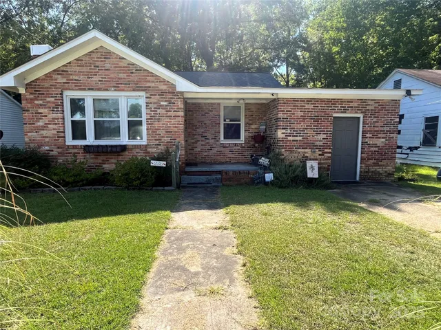 $96,000 | 236 Legrand Street, Cheraw, SC 29520