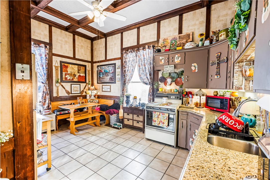 274 Harris Avenue Woonsocket, RI 02895 - Photo 10 of 43