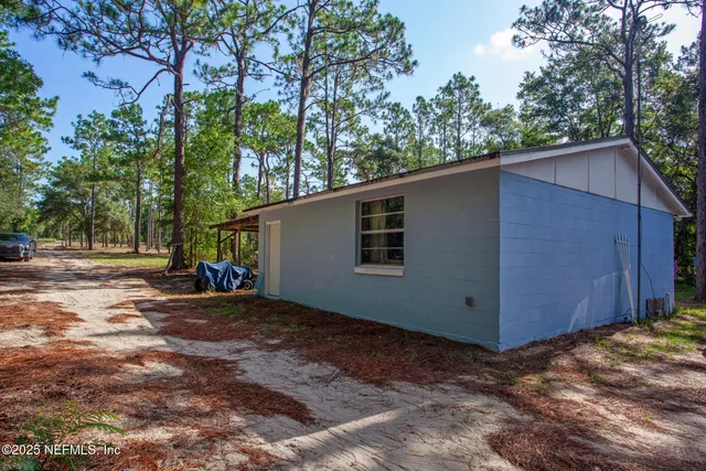 a view of a swimming pool and lake view