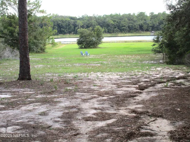 $295,000 | 109 Sandpiper Drive, Hawthorne, FL 32640