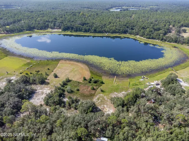 $295,000 | 109 Sandpiper Drive, Hawthorne, FL 32640