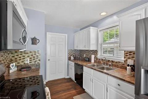 $226,000 | 121 Manor Drive, High Point, NC 27260