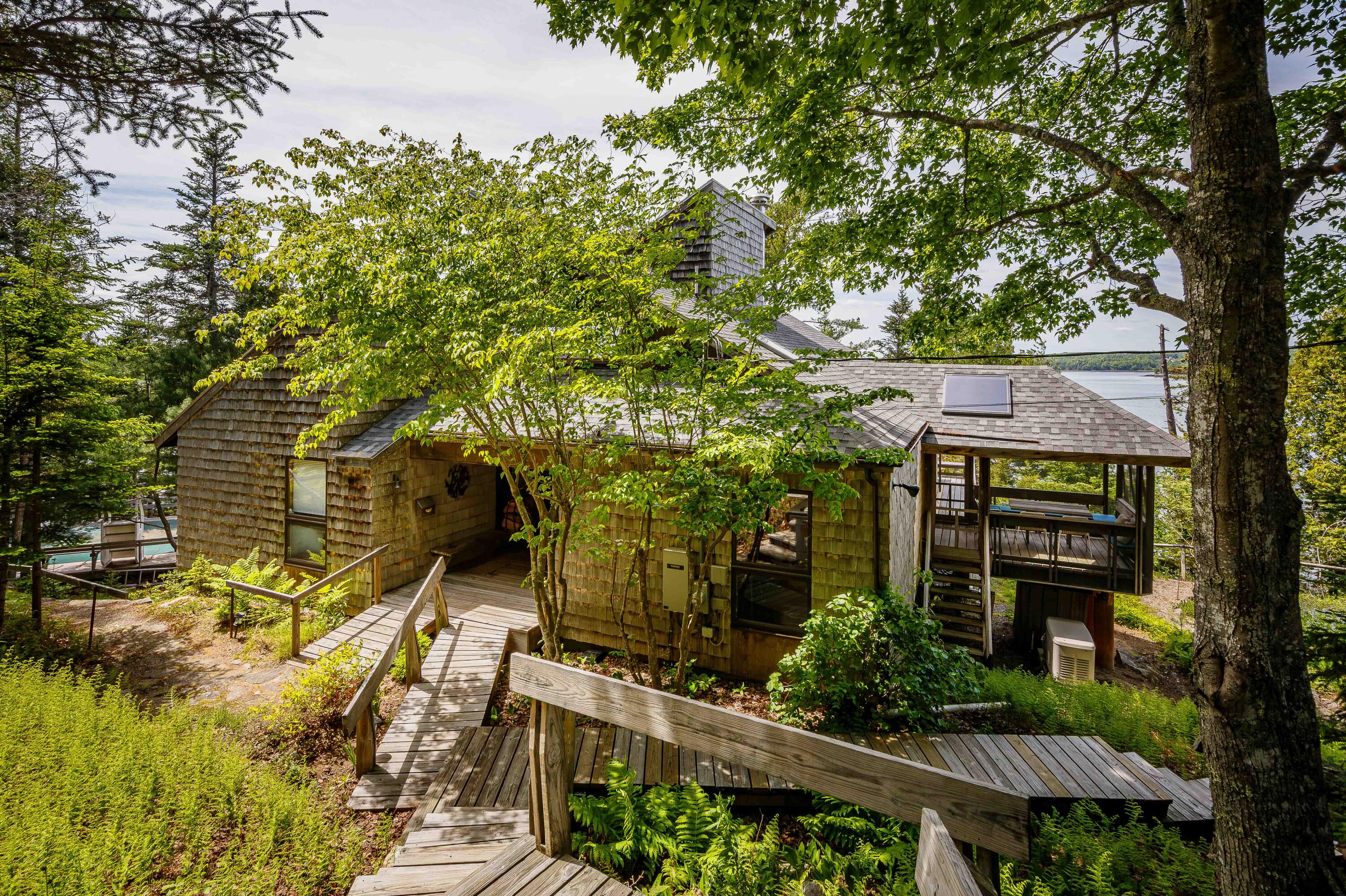 16Modin_06_SS_Exterior_mls