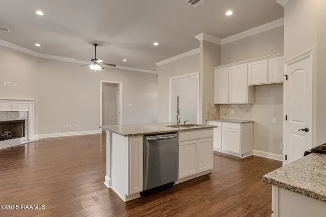 $270,000 | 902 Deer Meadow Boulevard, Broussard, LA 70518