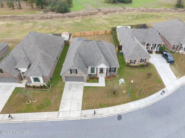 $270,000 | 902 Deer Meadow Boulevard, Broussard, LA 70518