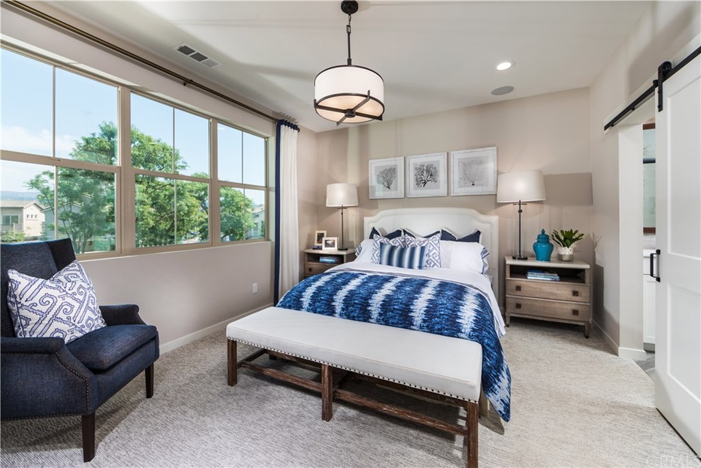 130 Farmhouse Drive, Unit 2 Simi Valley, CA 93065 - Photo 2 of 2