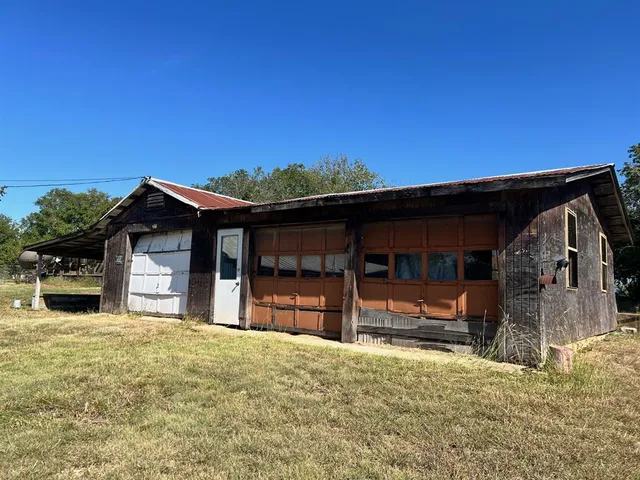 $115,000 | 815 West Standifer Street, Hamilton, TX 76531