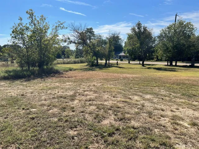 $115,000 | 815 West Standifer Street, Hamilton, TX 76531