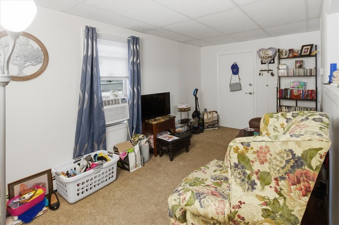 20 Oakton Street Woonsocket, RI 02895 - Photo 6 of 24