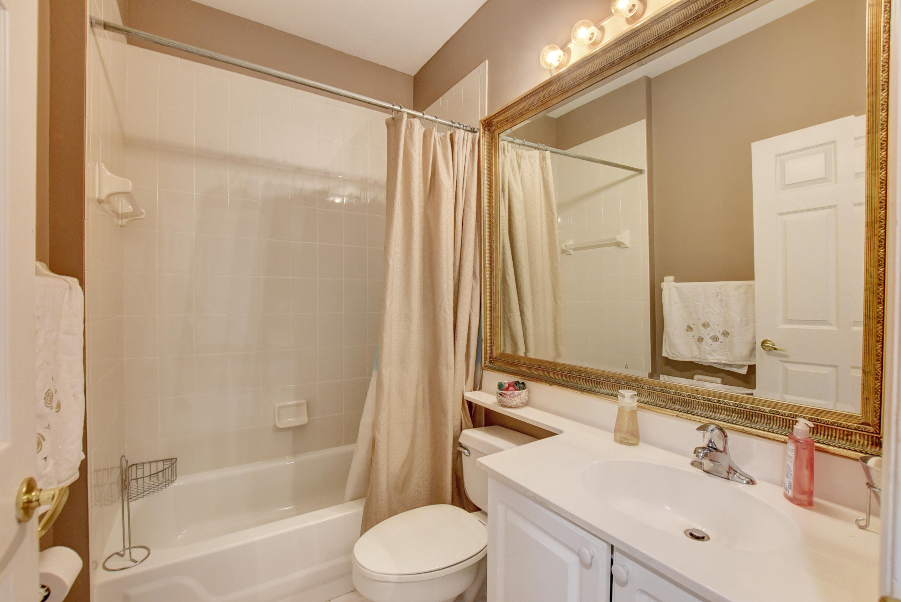21533 Halstead Drive Boca Raton, FL 33428 - Photo 23 of 79 23_ebf_0571and4more