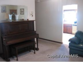 908 South Livingston Street Springfield, IL 62703 - Photo 11 of 24