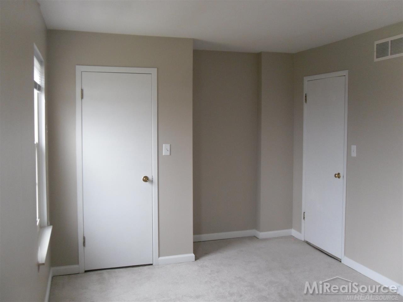 28366 Raleigh Crescent Drive, Unit 27 New Baltimore, MI 48051 - Photo 10 of 27