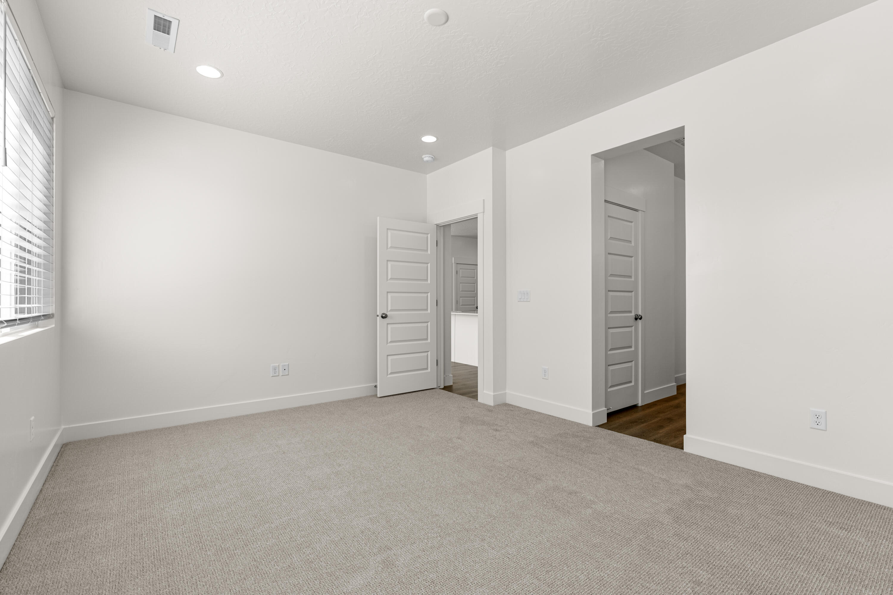 117 Desert Ter Street St. George, UT 84790 - Photo 11 of 22 DSC01234