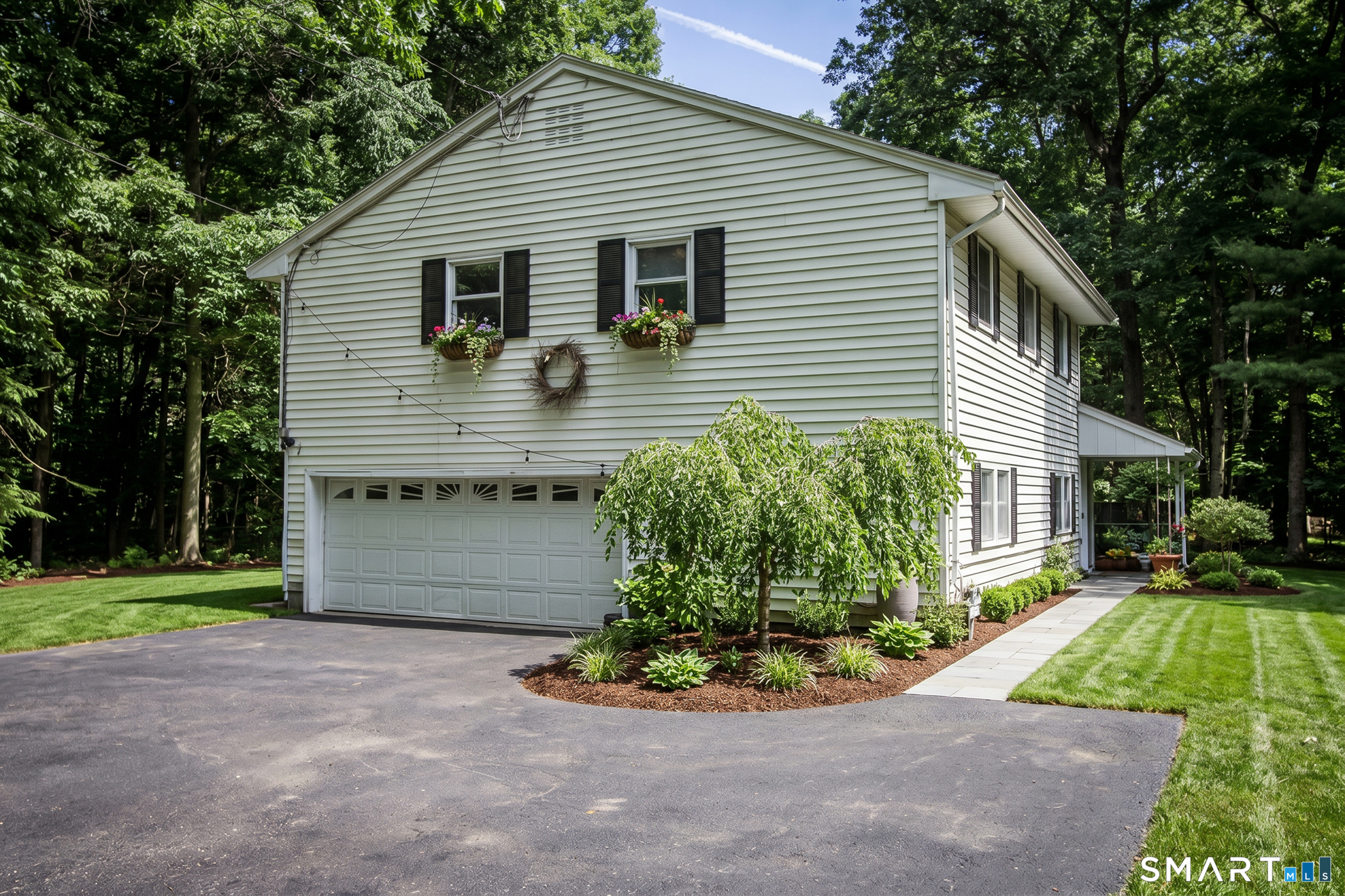 320 Three Mile Road Glastonbury, CT 06033 - Photo 3 of 39