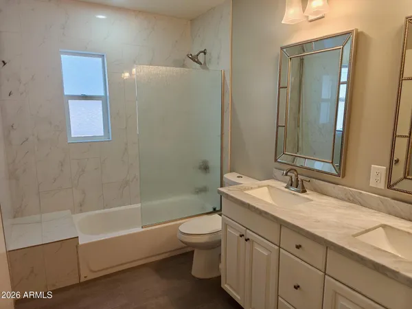 $1,995 | 251 West Buist Avenue, Phoenix, AZ 85041