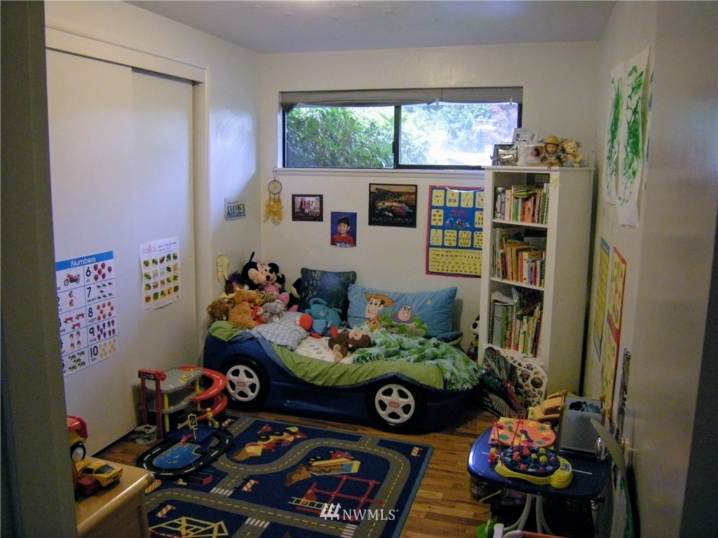 2834 Rocky Point Road Northwest Bremerton, WA 98312 - Photo 9 of 18 Gallery Image 9