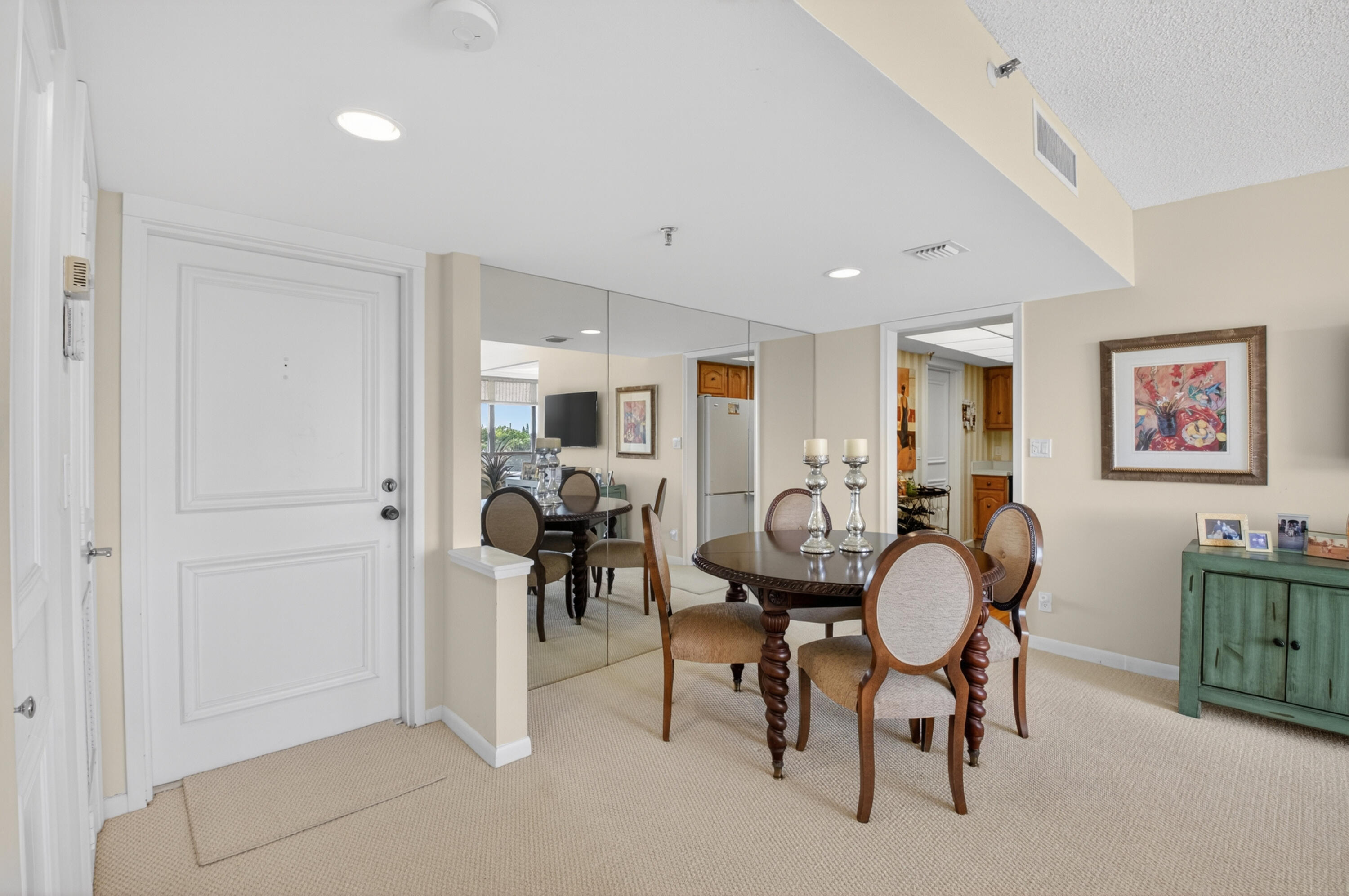 6797 Willow Wood Drive, Unit 6056 Boca Raton, FL 33434 - Photo 6 of 62 Dining